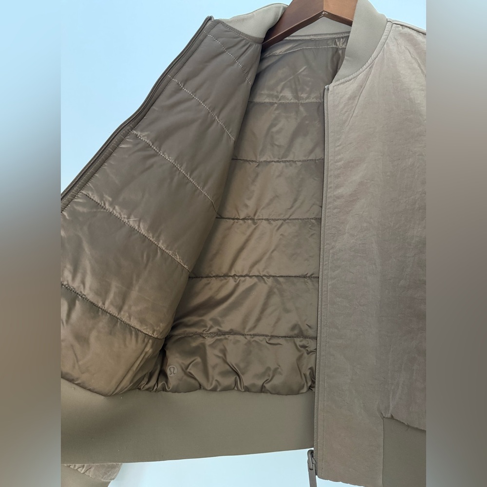 Lululemon Reversible Insulated Non-Stop Cotton Bomber Jacket Artifact brown sz 4 - Picture 11 of 16
